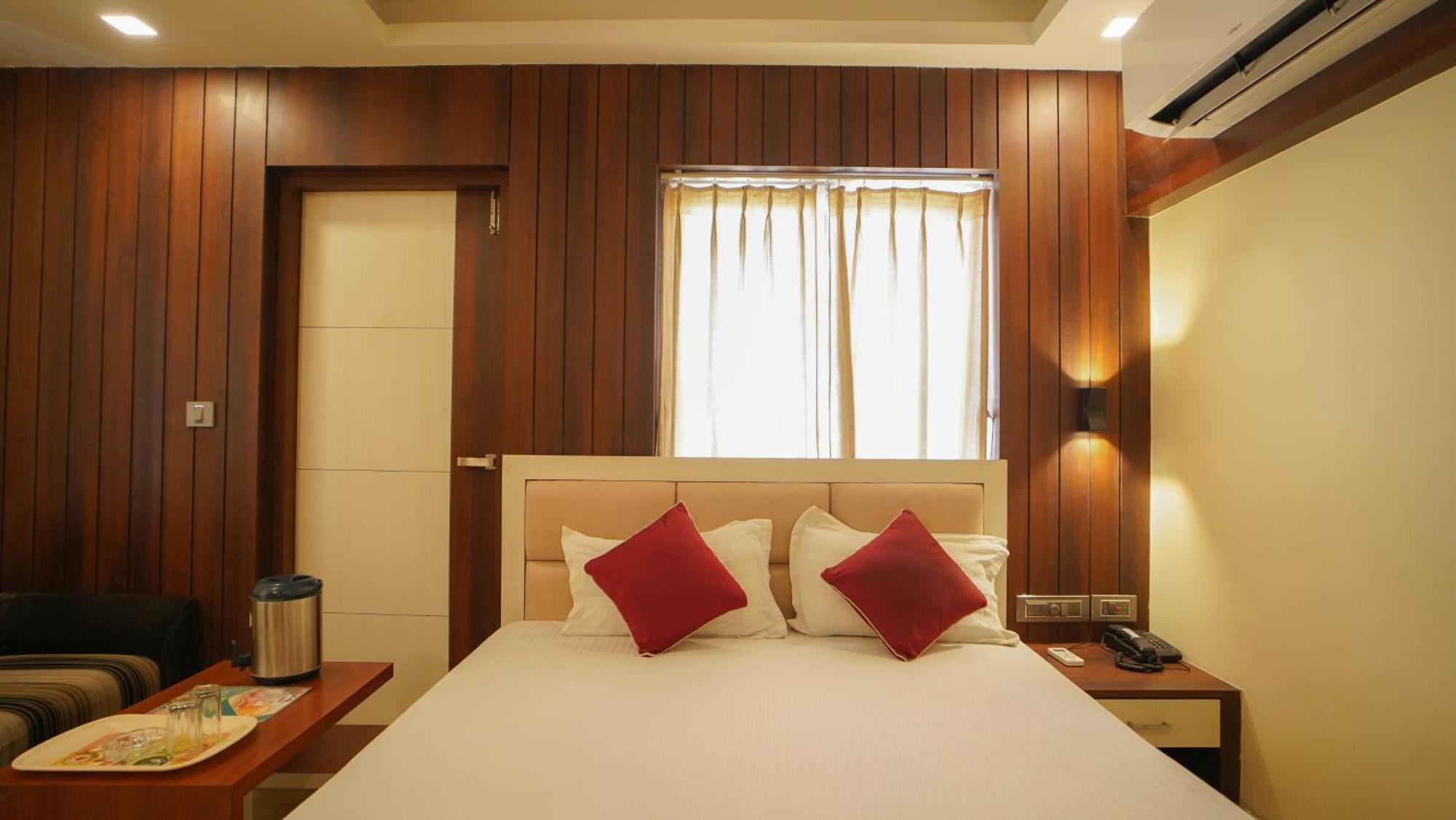 Hotel Mayuri !! Couple Friendly Family Hotel !! Digha  Exterior foto